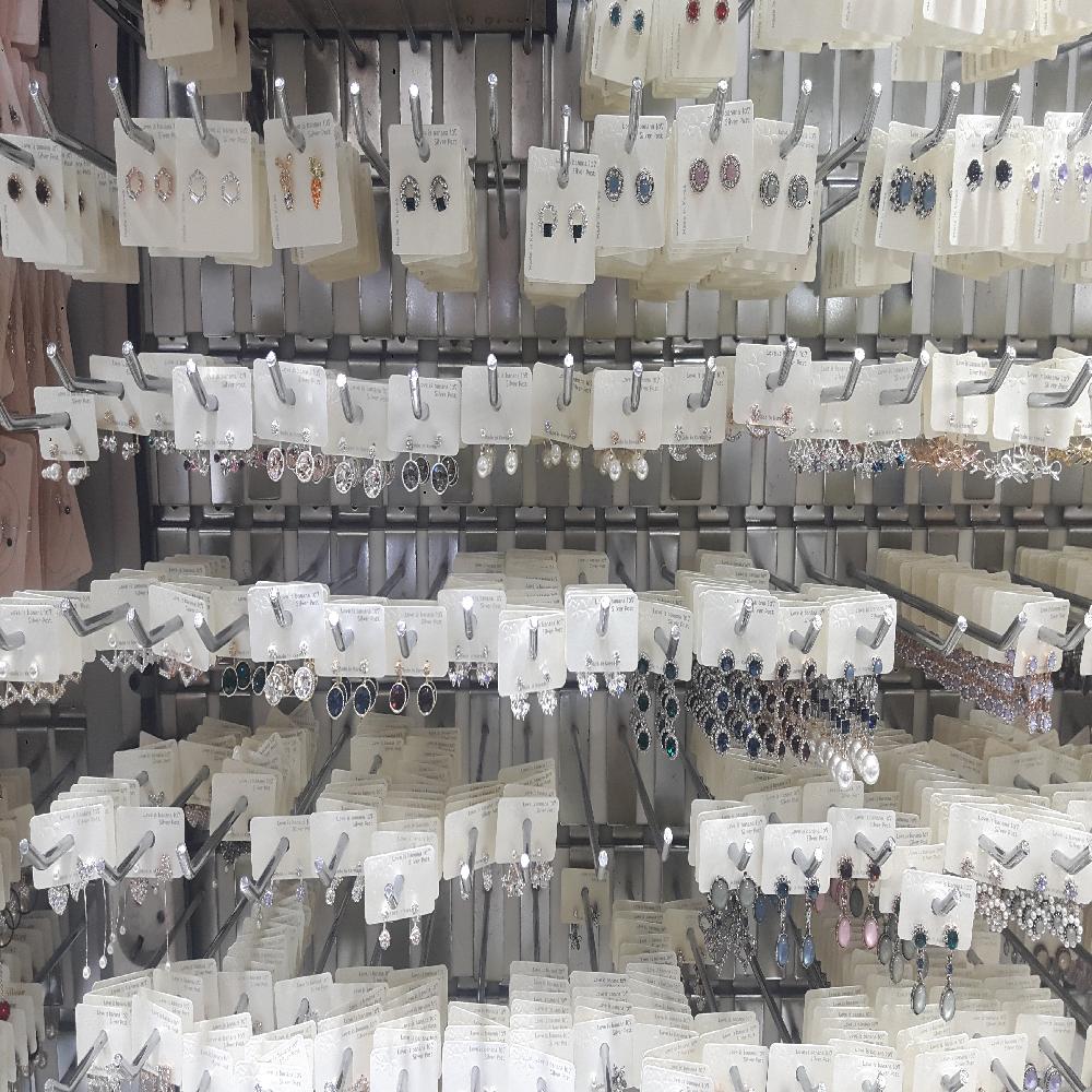 Products We Source - Fashion accessories