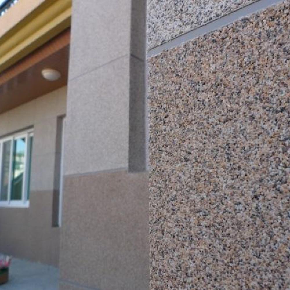 Plastering Stone finishing material that produces a marble effect such as granite and gauze stone