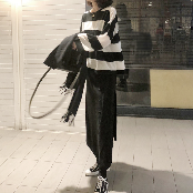 ANAIS’s Unbalanced Button Skirt