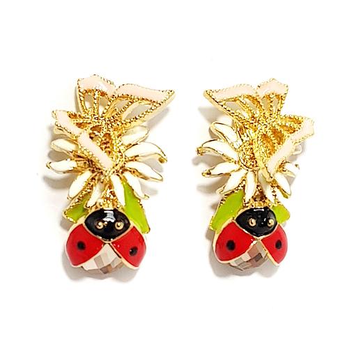 [Humming*J] Butterfly and Scarab Harmony Earrings