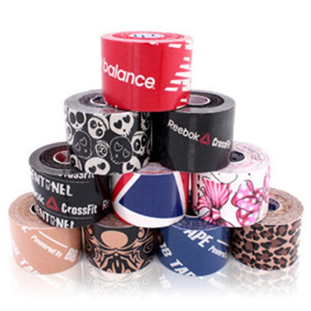 Sports taping Athletic tape