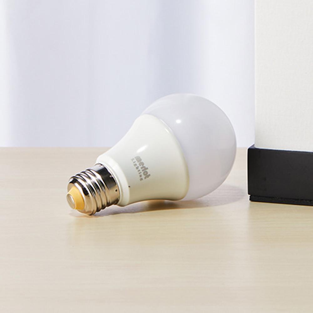 IoT hub bulb