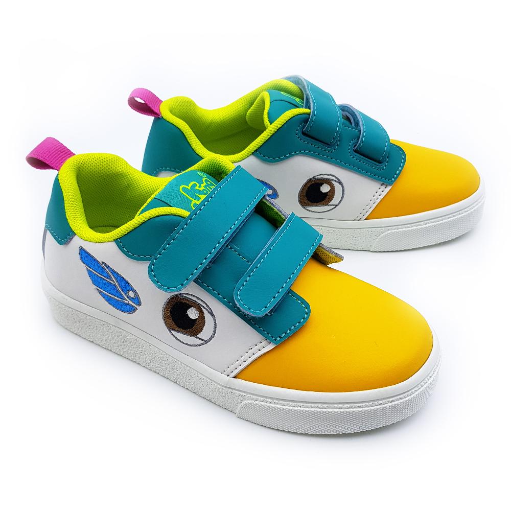 A Perry sneakers