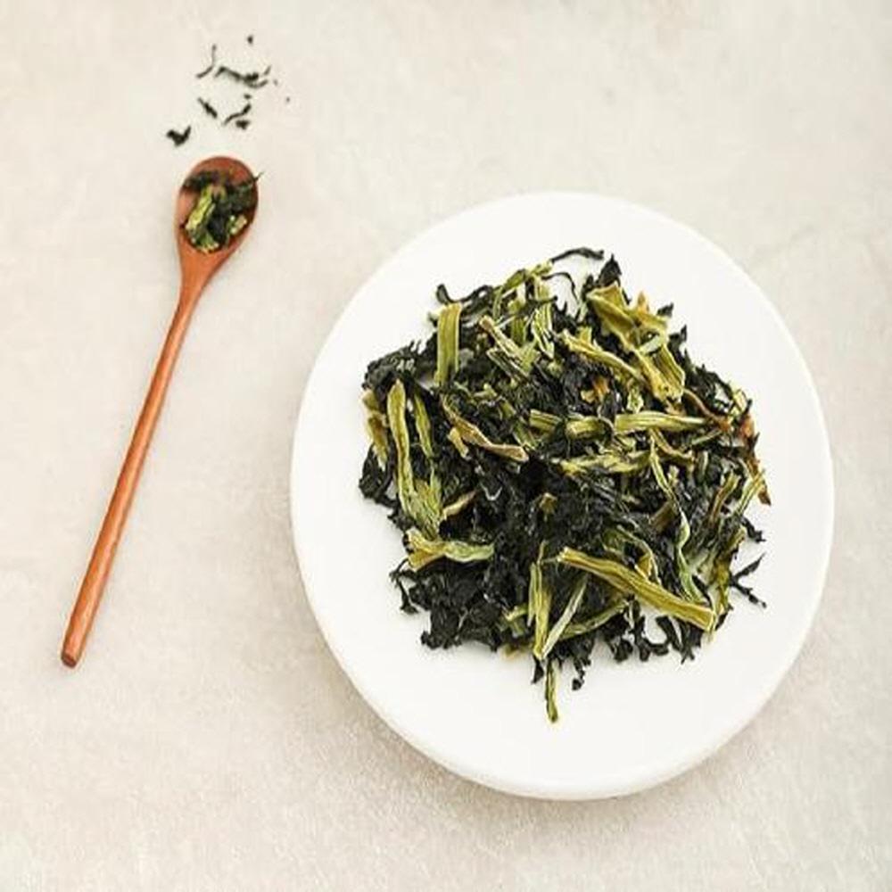 Pyeongchang Dried Easy Cook Radish Leaves 2.82oz. 간편시래기 Korean Dried Siraegi Namul, Dried Vegetables